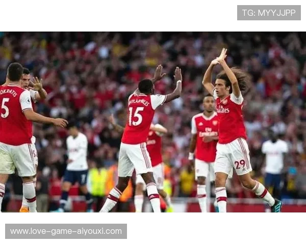 阿森纳利用中场衔接不断打开局面