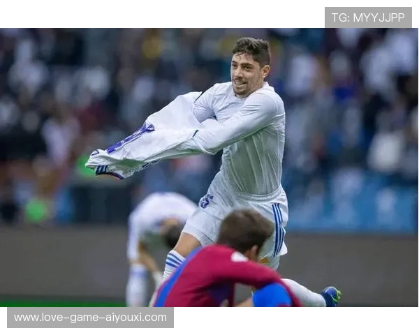 维尼修斯弧顶爆射皇马胜状已定