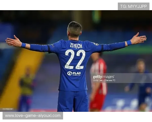 切尔西—齐耶赫带球突破频频撕裂防线 切尔西—齐耶赫带球突破频频撕裂防线